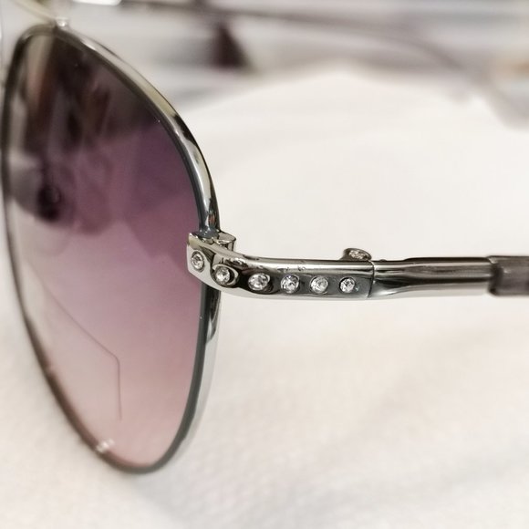 TAHARI Oversize Fashion Retro Sunglasses